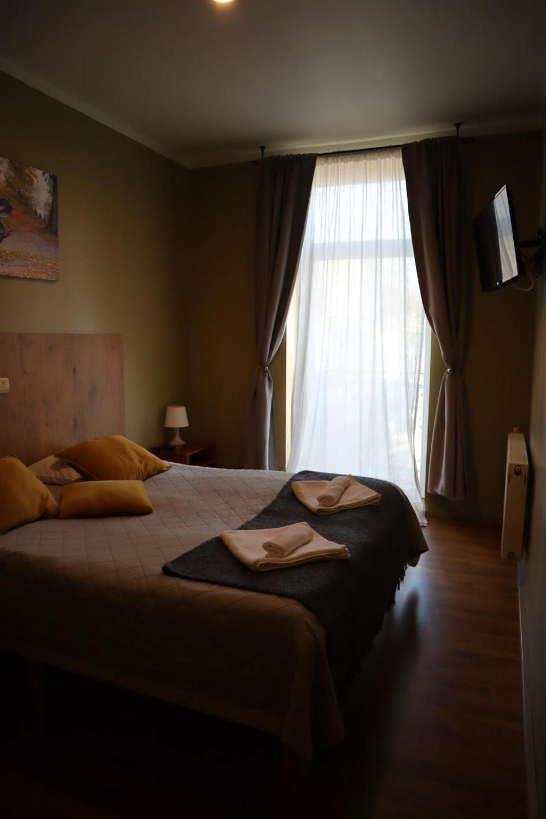 Viesnica Kandava Exterior foto